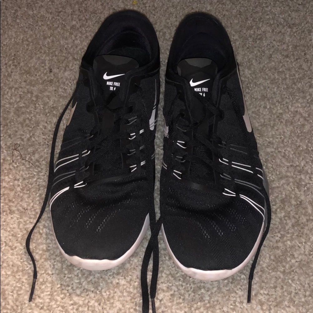 Nike Free TR 6